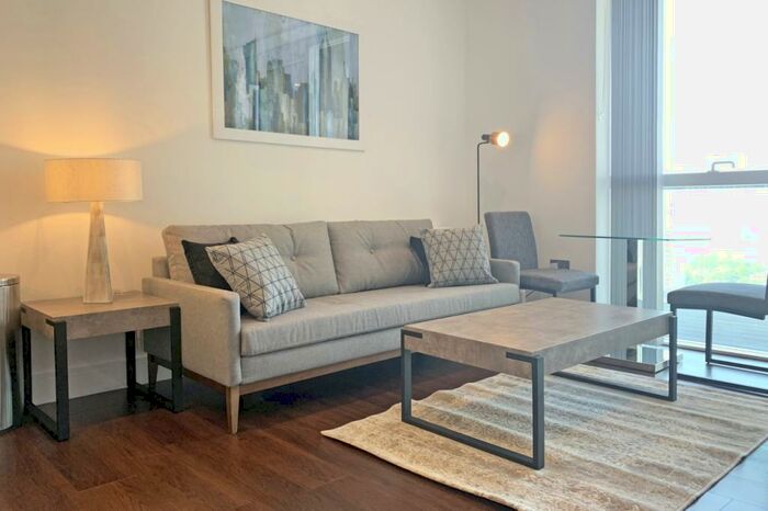 Studio To Rent In Maine Tower, Harbour Central, Canary Wharf, E14