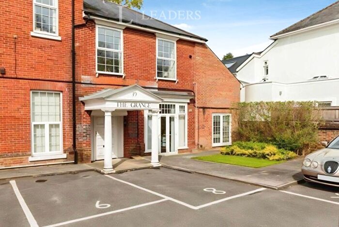 1 Bedroom Apartment For Sale In New Brighton Road, Emsworth, Hampshire, PO10