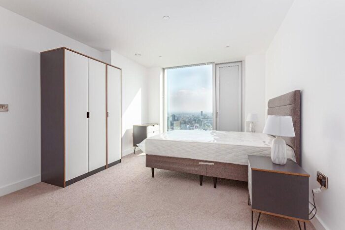 2 Bedroom Flat To Rent In Anaconda Cut, Greengate, M3