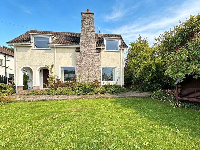4 Bedroom Detached House For Sale In Warren Drive, Deganwy, LL31