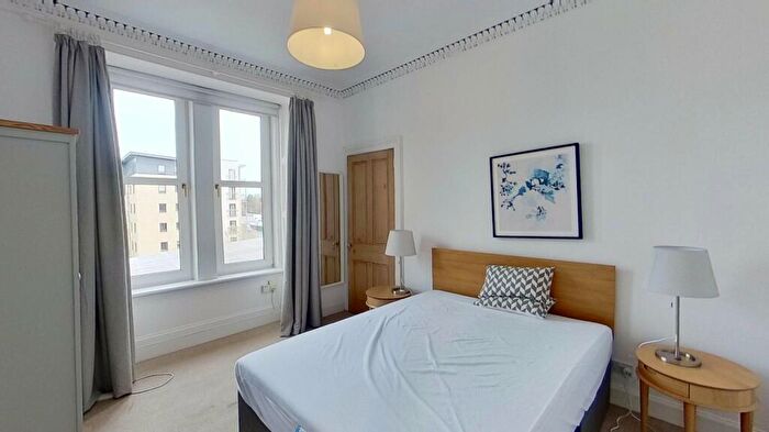 1 Bedroom Flat To Rent In Gibson Street, Edinburgh, EH7