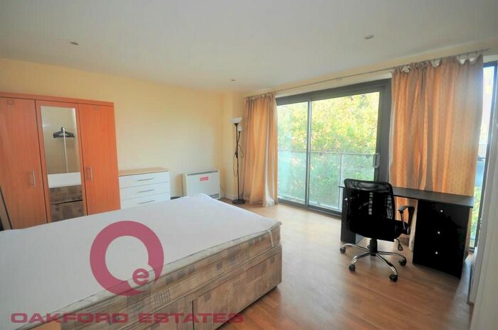 4 Bedroom Flat To Rent In William Road, Euston, NW1