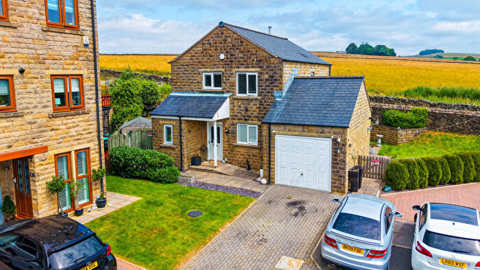 3 Bedroom Detached House For Sale In Wycoller View, Colne, BB8