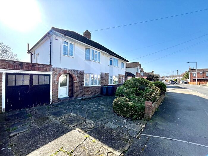 3 Bedroom Semi Detached House For Sale In Elm Road, Chessington, Surrey., KT9