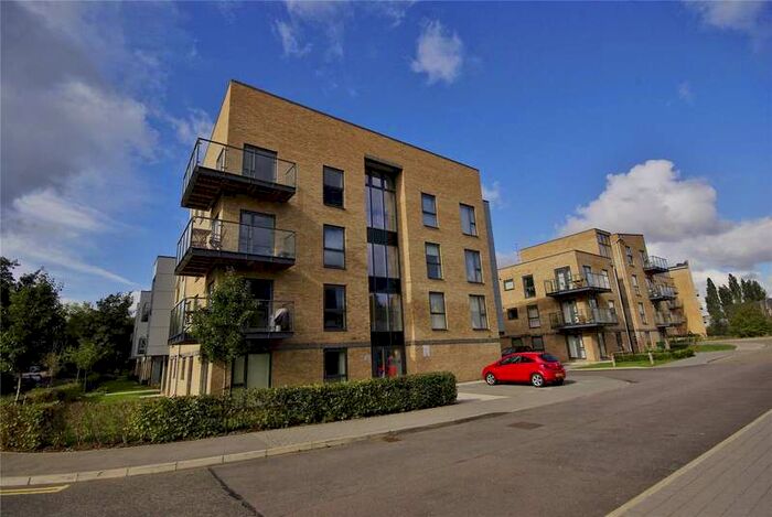 2 Bedroom Apartment To Rent In Phelps House, Rose Lane, Hemel Hempstead, Hertfordshire, HP3