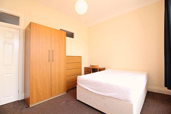 1 Bedroom Flat To Rent In Grosvenor Road, Jesmond, NE2