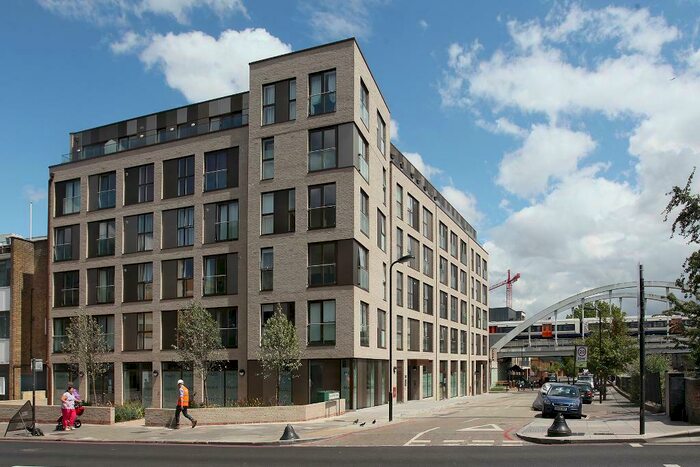 2 Bedroom Flat To Rent In Dunston Road, Haggerston, London, E8