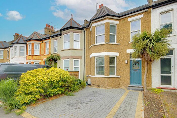 5 Bedroom House For Sale In St. Marks Road, Enfield, EN1