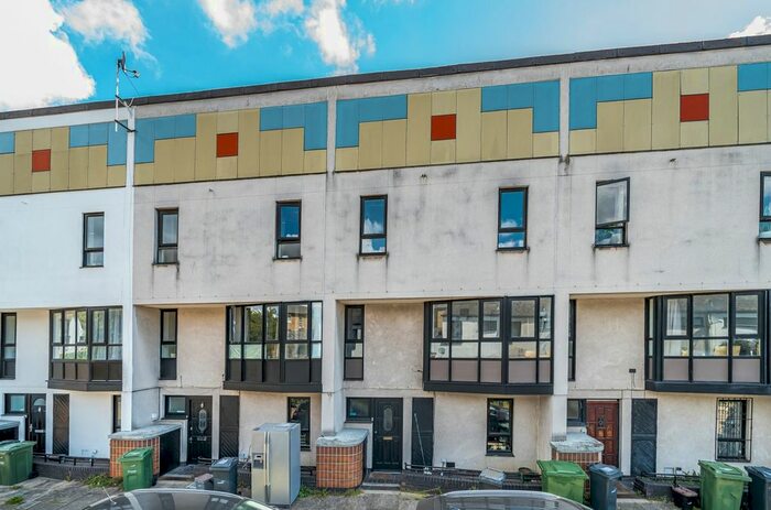 4 Bedroom Flat To Rent In Sisulu Place, London, SW9