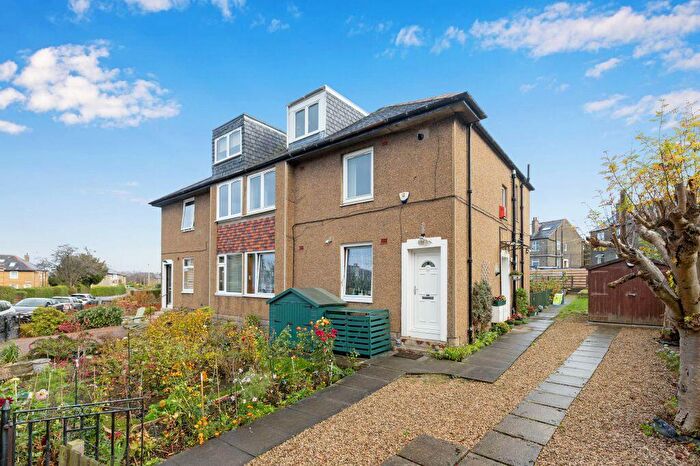 3 Bedroom Flat For Sale In Crewe Terrace, Crewe, Edinburgh, EH5