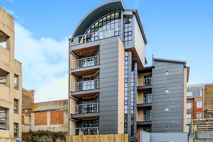 1 Bedroom Flat To Rent In Cliff Street, Ramsgate, Kent, CT11