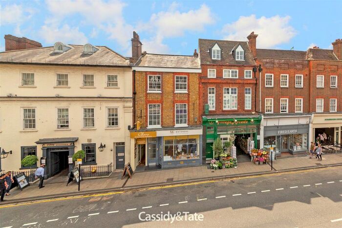 2 Bedroom Flat To Rent In High Street, St.Albans, AL3