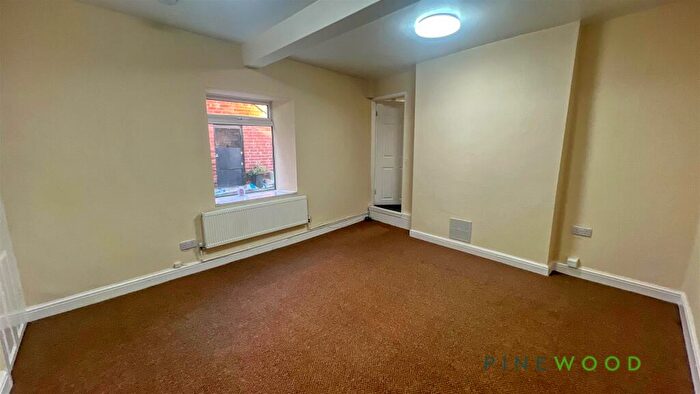 2 Bedroom Flat To Rent In Church Street, Clowne, Chesterfield, S43