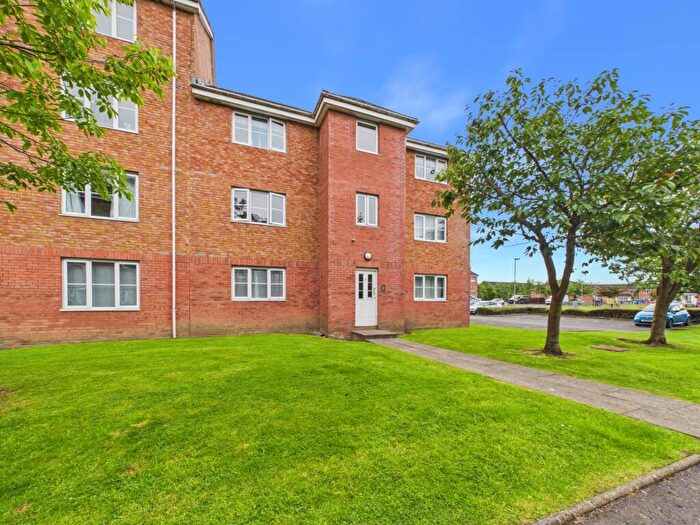 1 Bedroom Flat To Rent In Flat, Tullis Gardens, G40