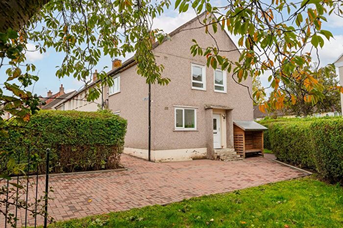 4 Bedroom End Terrace House For Sale In Lubas Avenue, Glasgow, G42