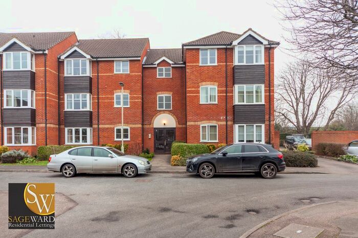 1 Bedroom Flat To Rent In The Springs, Hertford, Herts, SG13