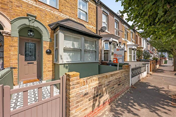 5 Bedroom Property For Sale In Chichester Road, Leytonstone, E11