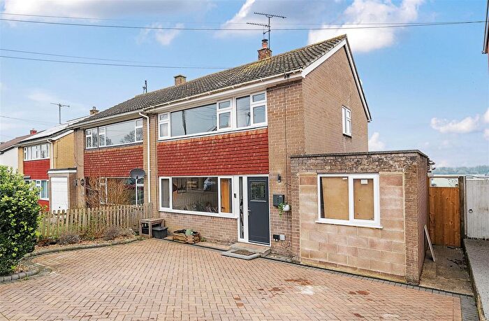 3 Bedroom Semi-Detached House For Sale In Hardens Mead, Chippenham, SN15