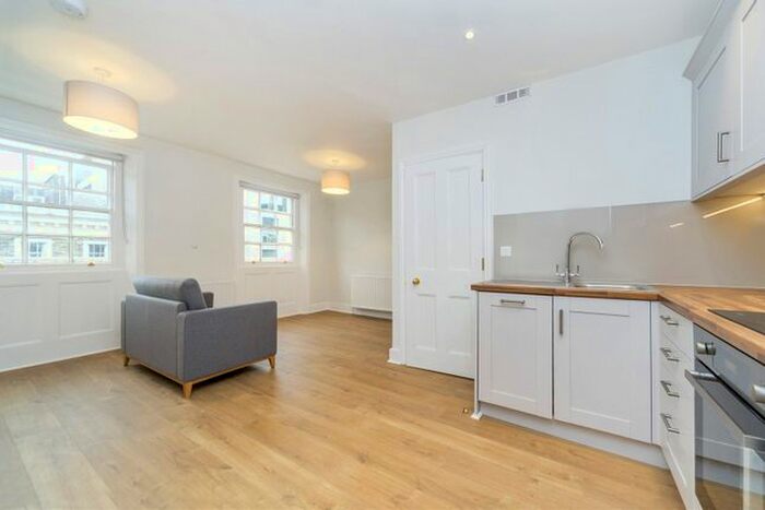 2 Bedroom Flat To Rent In Taviton Street, St Pancras, WC1H