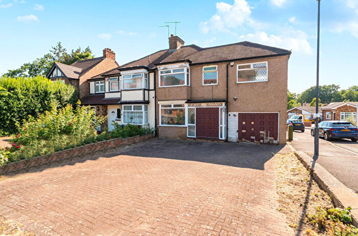4 Bedroom Semi Detached House For Sale In Kenton Lane, Harrow, HA3