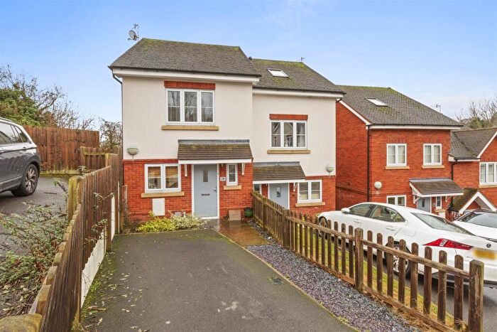 2 Bedroom Semi-Detached House For Sale In Hillview Gardens, High Wycombe, HP13
