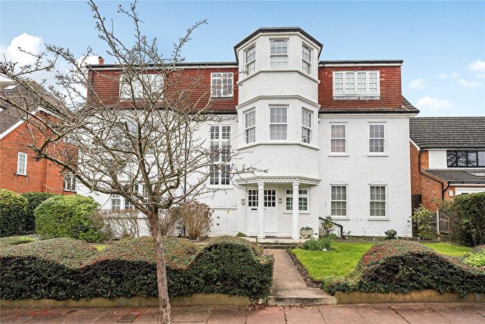 2 Bedroom Flat For Sale In Edward Road, Bromley, BR1