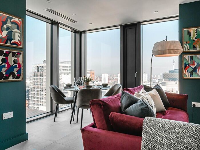 2 Bedroom Apartment To Rent In Broad Street, Birmingham, B15