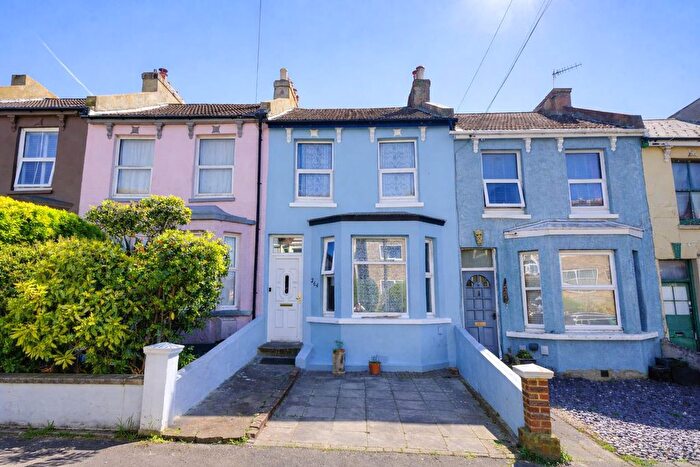 3 Bedroom Terraced House For Sale In Harold Road, Hastings, TN35