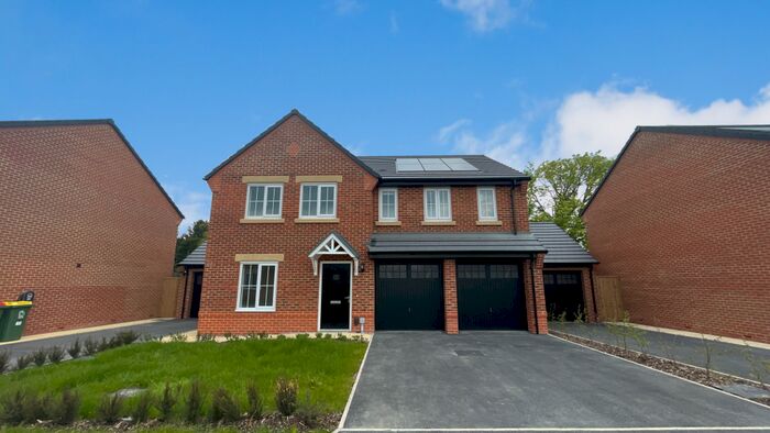 5 Bedroom Detached House To Rent In Burstock Drive, Preston, Lancashire, PR4