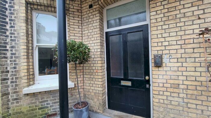 2 Bedroom Apartment To Rent In Third Avenue, Hove, BN3