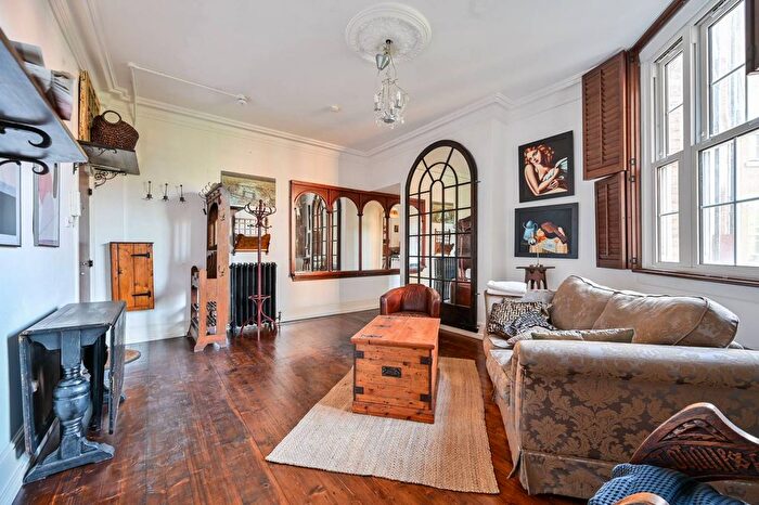 1 Bedroom Flat To Rent In Tooley Street, London Bridge, London, SE1