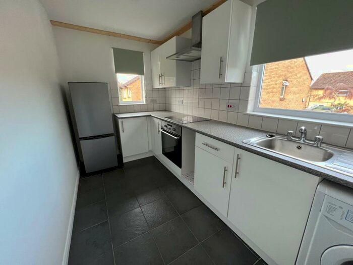 1 Bedroom Flat To Rent In St. Peters Close, GL51