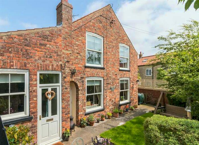 2 Bedroom Property For Sale In Barton Le Willows, York, YO60