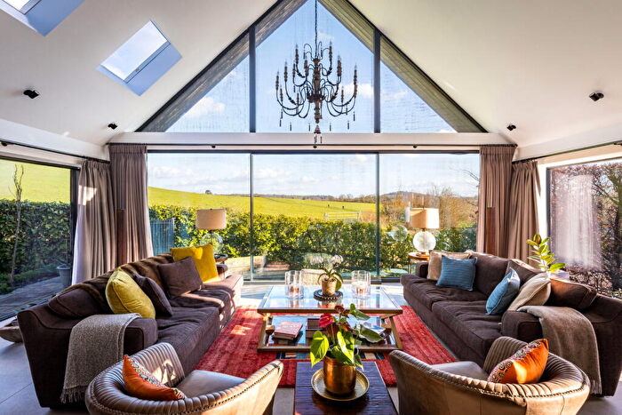 5 Bedroom Detached House For Sale In Clifford Manor Road, Guildford, GU4