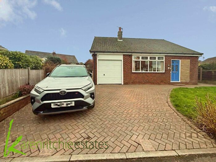 3 Bedroom Semi Detached House For Sale In Meads Grove, Farnworth, BL4