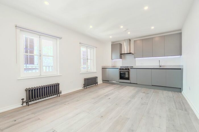 1 Bedroom Flat To Rent In Catherine Street, London, WC2B