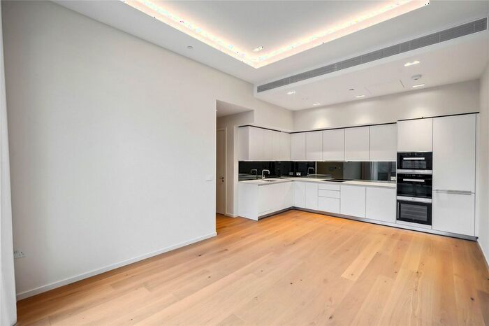 2 Bedroom Flat To Rent In Lillie Square, London, SW6