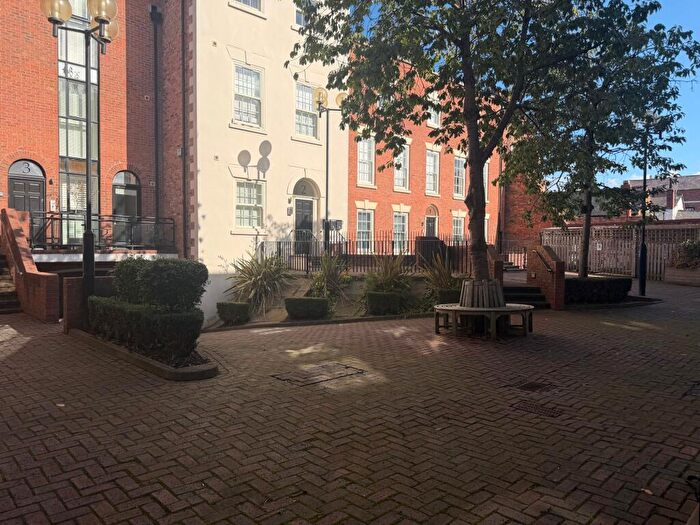 1 Bedroom Flat For Sale In Lower Bridge Street, Chester, CH1