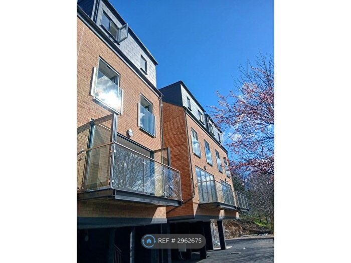 3 Bedroom Semi Detached House To Rent In Scarsdale Heights, Sheffield, S8