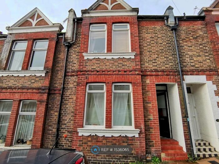 6 Bedroom Terraced House To Rent In White Street, Brighton, BN2
