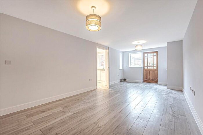 1 Bedroom Apartment To Rent In Yarnells Hill, Oxford, OX2