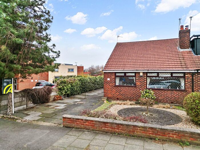 2 Bedroom Semi Detached Bungalow For Sale In Gainsborough Road, Warrington, WA4