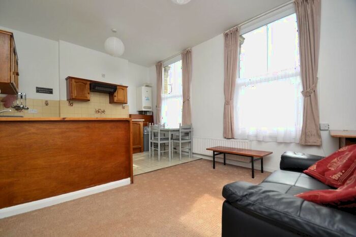 1 Bedroom Flat To Rent In Holloway Road, Archway, N19