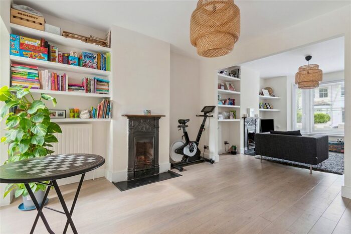 3 Bedroom Terraced House To Rent In Waldeck Road, London, W4