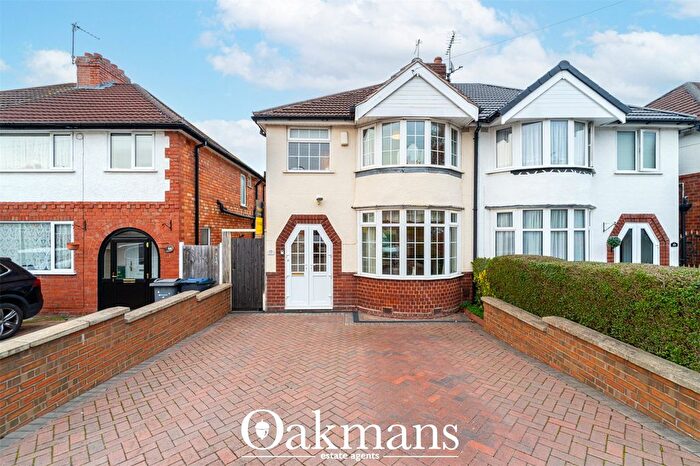 3 Bedroom Semi-Detached House For Sale In Nigel Avenue, Birmingham, B31