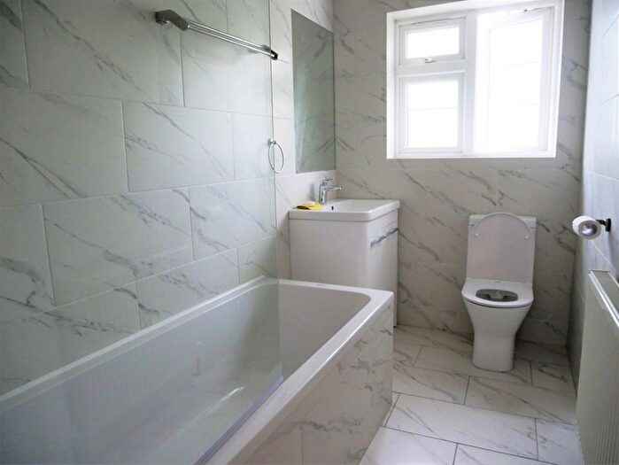 2 Bedroom Semi-Detached House To Rent In Elmdon Road, Hounslow, TW4