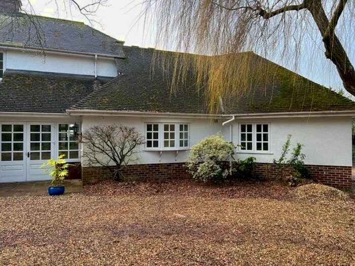 2 Bedroom Semi-Detached Bungalow To Rent In Station Road, Feniton, Honiton, EX14