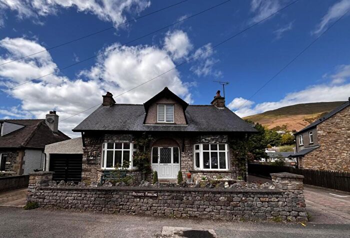 3 Bedroom Detached Bungalow For Sale In Yarlside, Southfield Road, LA10
