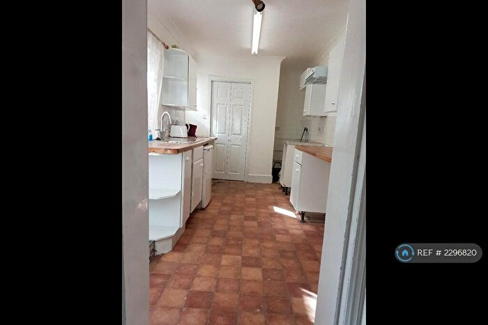 3 Bedroom Terraced House To Rent In Ferndale Road, Gillingham, ME7