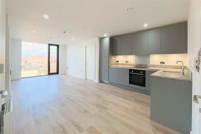 2 Bedroom Apartment To Rent In Oxygen Tower, M1